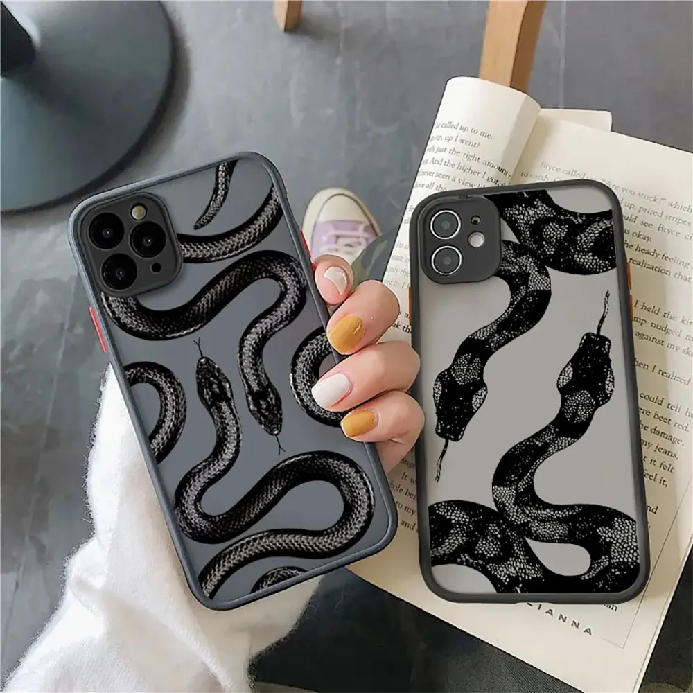 Fashion Snake Graphic Hard Matte Phone Case for IPhone 11 12 13 14 15 Pro Max Mini 7 8 Plus XR X XS SE20 Fundas Shockproof Cover