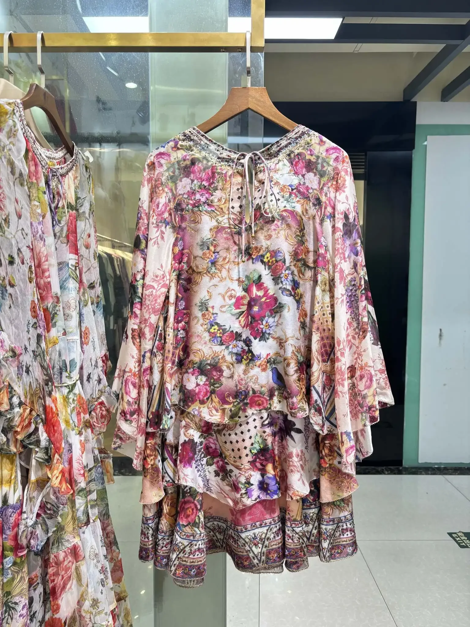 Women Flower Printed Beaded V-Neck Three Quarter Sleeve Elegant Silk Mini Robe