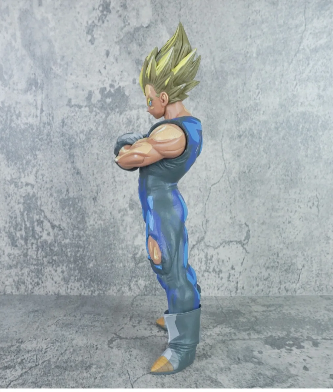 Nostalgic Classic Dragon Ball Figurine Super Saibeijita Demonized Standing Posture Comic Color Model Ornament Landscape Product view 3