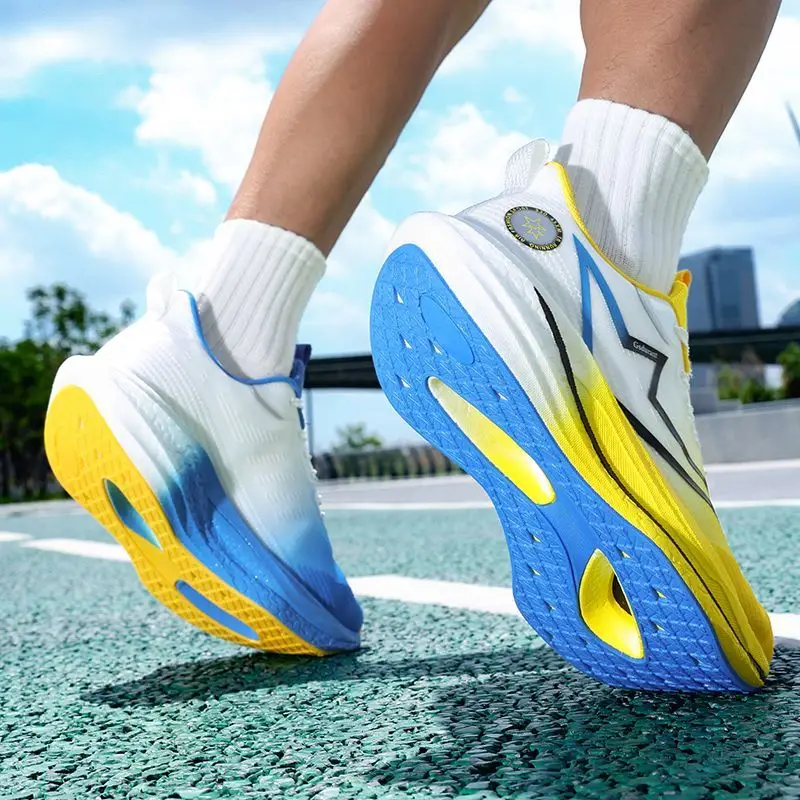 New Summer 2025 Hot Sale Unisex Comfortable Lightweight Breathable Running Shoes Sneakers Fitness Casual Shoes Very Good