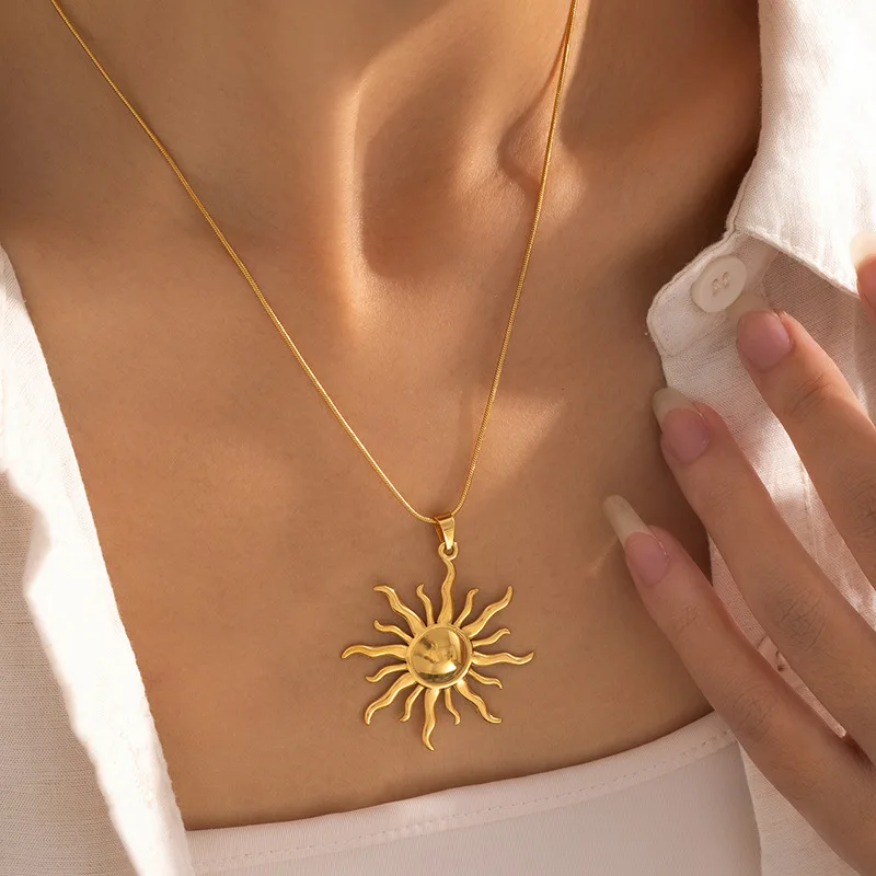 316L Stainless Steel Golden Fashion Sun Pendant Necklace For Women Girl 2024 New Concise Solar Neck Chain Jewelry Gift image 2