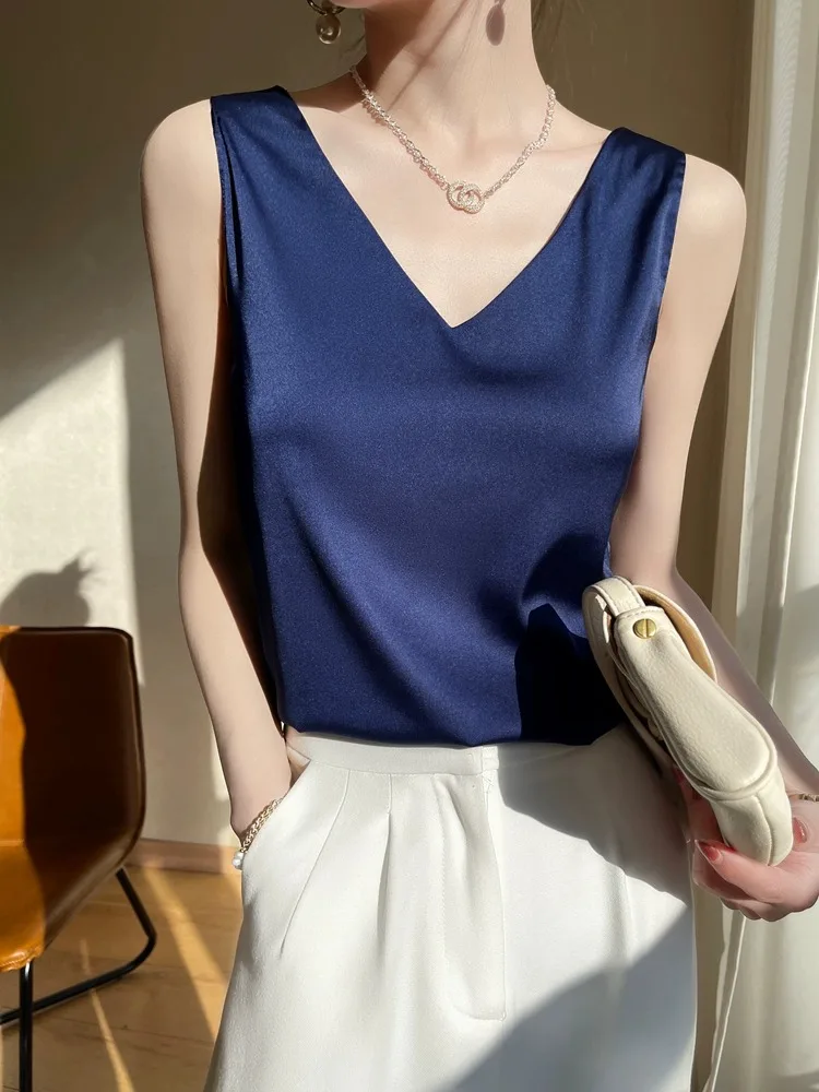 シルク V ネック タンクトップ レディース Svel 夏新作 シルク ストラップ ベース サテン表面 フロントとバデザイン カジュアル スレ