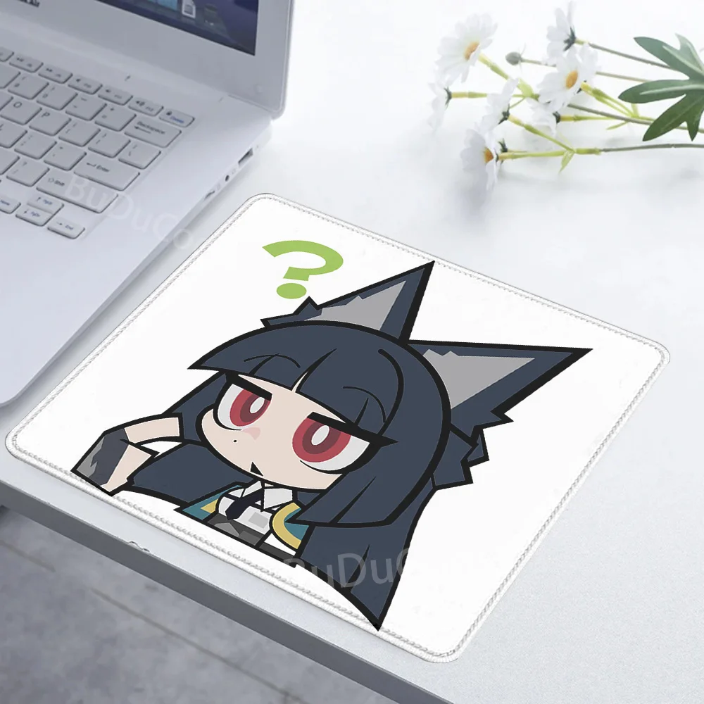 small Mousepad ZZZ ‌Hoshimi Miyabi‌ Astra Evelyn Chevalier role profile photo Zenless Zone Zero Mouse Pad PC offices Desk Mat