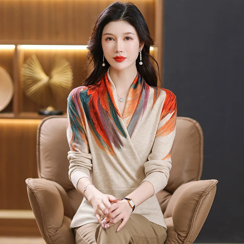 

Модная вязаная базовая кофта для женщин среднего и старшего возраста, осенне-зимняя, из смесового полиэстера, свободного кроя, с V-образным вырезом.