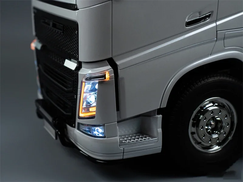 RC Model Turn Signal Lamp Chin Side Light for 1/14 Tamiya RC Truck Car For volvo FH16 750
