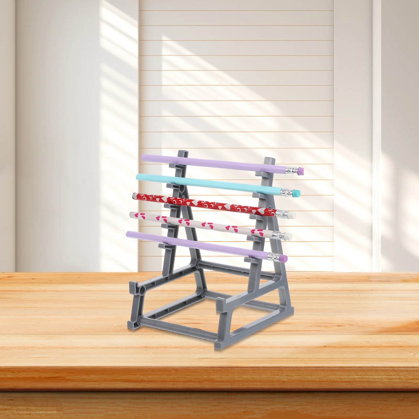 حامل أقلام الحديد، منظم مكتب صالة الألعاب الرياضية الفريد من نوعه، ديكور مكتب للياقة البدنية، رف تخزين صغير للمشهد الرياضي لفرش المكياج