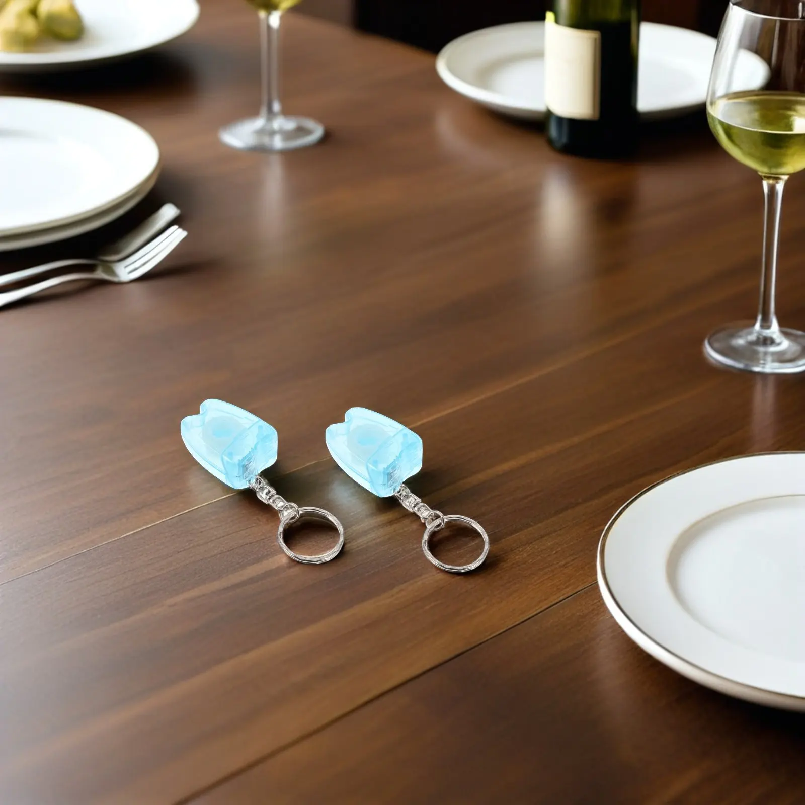 

6Pcs Mini Tooth Shaped Floss Keychain Portable Dental Tape Organizer Pocket Size Oral Hygiene Accessory for Fresh Breath