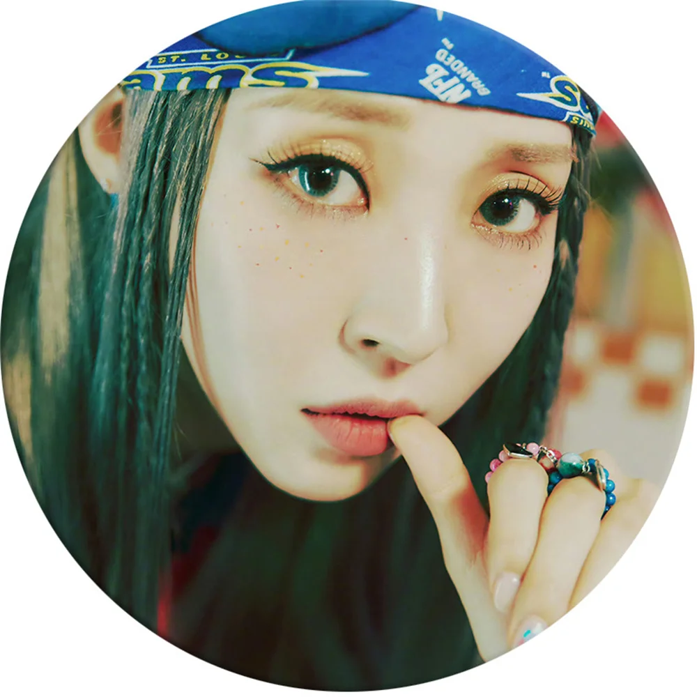 KPOP MAMAMOO MoonByul Starlit of Twinkle Round Brooch 6CM Tinplate Badge Boys Girls Backpack Clothing Pins Decoration Fans Gift