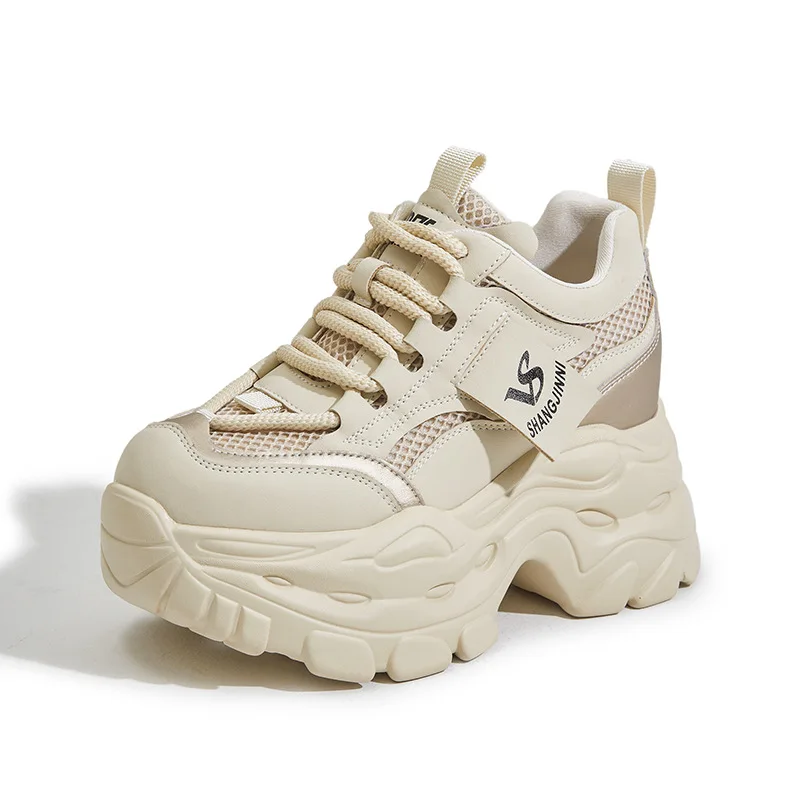 

Женские кроссовки на массивном каблуке, осень 2023 г., новая универсальная повседневная спортивная обувь, толстая подошва 8 см, летние туфли для папы на высоком каблуке с дышащей сеткой