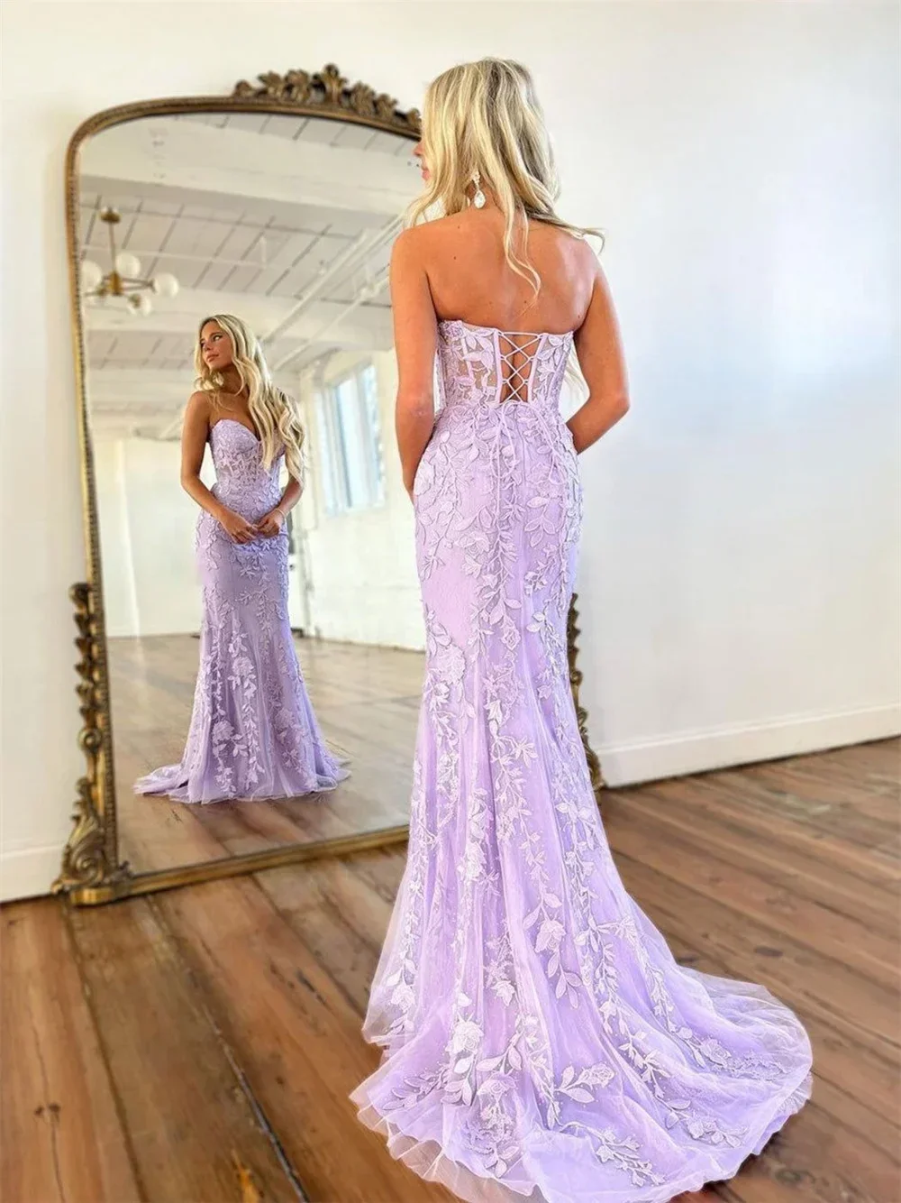 Customized Elegant Lilac Lace Embroidered Evening Dress Sexy Mermaid Prom Dresses 2024 Strapless Fishtail Party Dress For All Oc