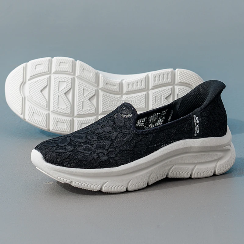 Skechers Women's Sneakers, Slip-On, Comfortable, Breathable, Cushioning, Wear-Resistant, Fashionable Casual Shoes 158858-Blk