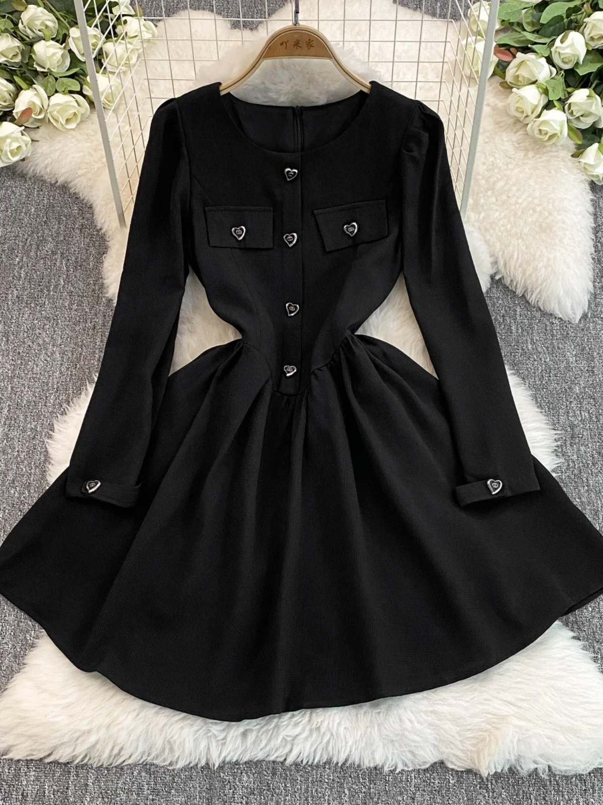 French Hepburn Style Black Short Dress For Women Autumn Winter Heart Shape Button Long Sleeve Vestidos Office Lady Robe