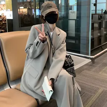 Süt çay gri küçük takım elbise ceket kadın ilkbahar ve sonbahar için 2024 yeni gevşek ve çok yönlü küçük iki parçalı rahat gevşek takım seti