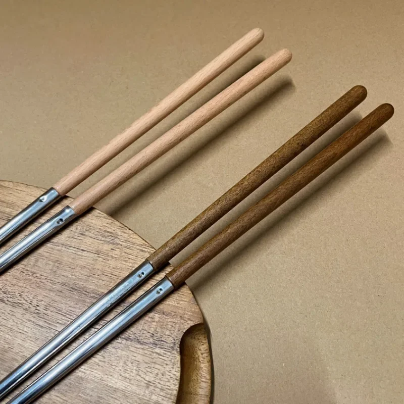 Walnut long chopsticks fried high temperature resistant high-grade paint-free wax-free chicken wing wood hot