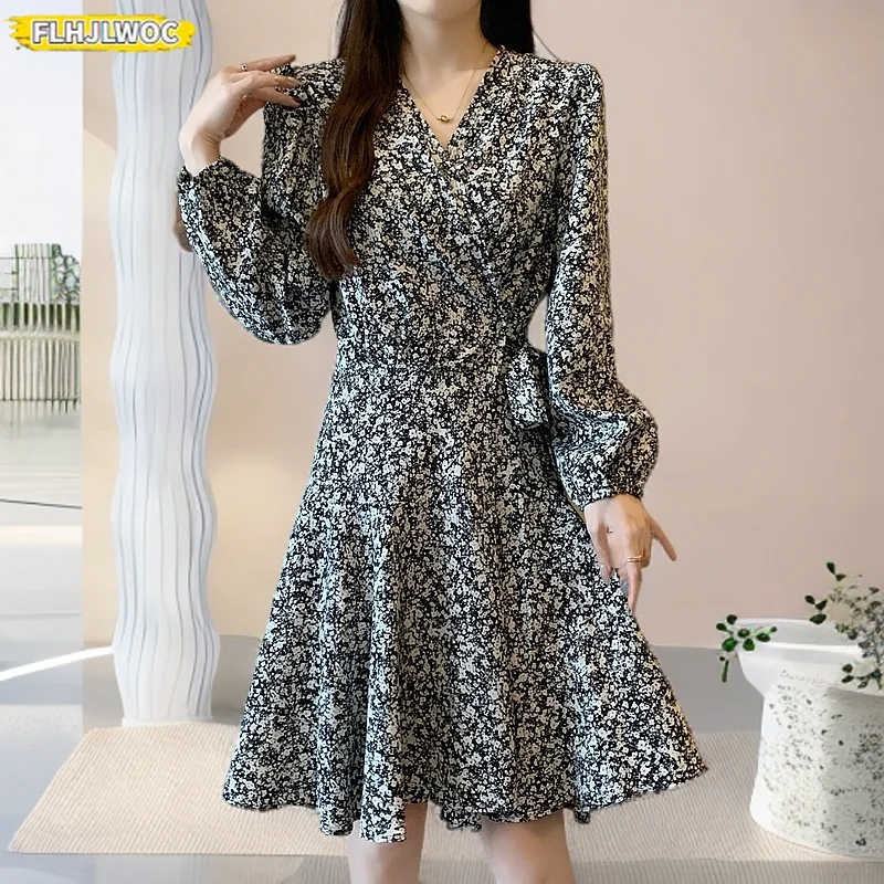 قطعة واحدة التفاف فساتين جديدة 2025 امرأة لطيف الفتيات الربيع الصيف طويلة الأكمام الأزهار طباعة ريترو خمر الدانتيل متابعة ربطة القوس فيونكة فستان قصير