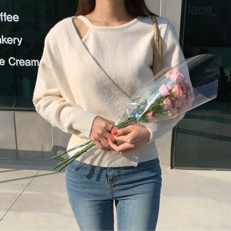 Elegant Shoulder Bared Knitted Long Sleeve Sweater Waist Cinched Slim Fit Three Button Asymmetrical Design Women's Fashion