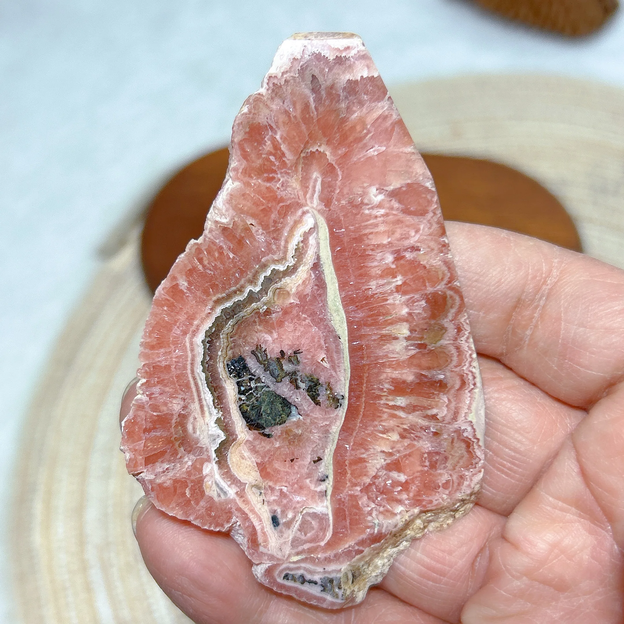 Healing Natural Crystals Argentina Rhodochrosite Slab Slice High Quality crafts Gemstones Mineral Energy Home Decorations Gift