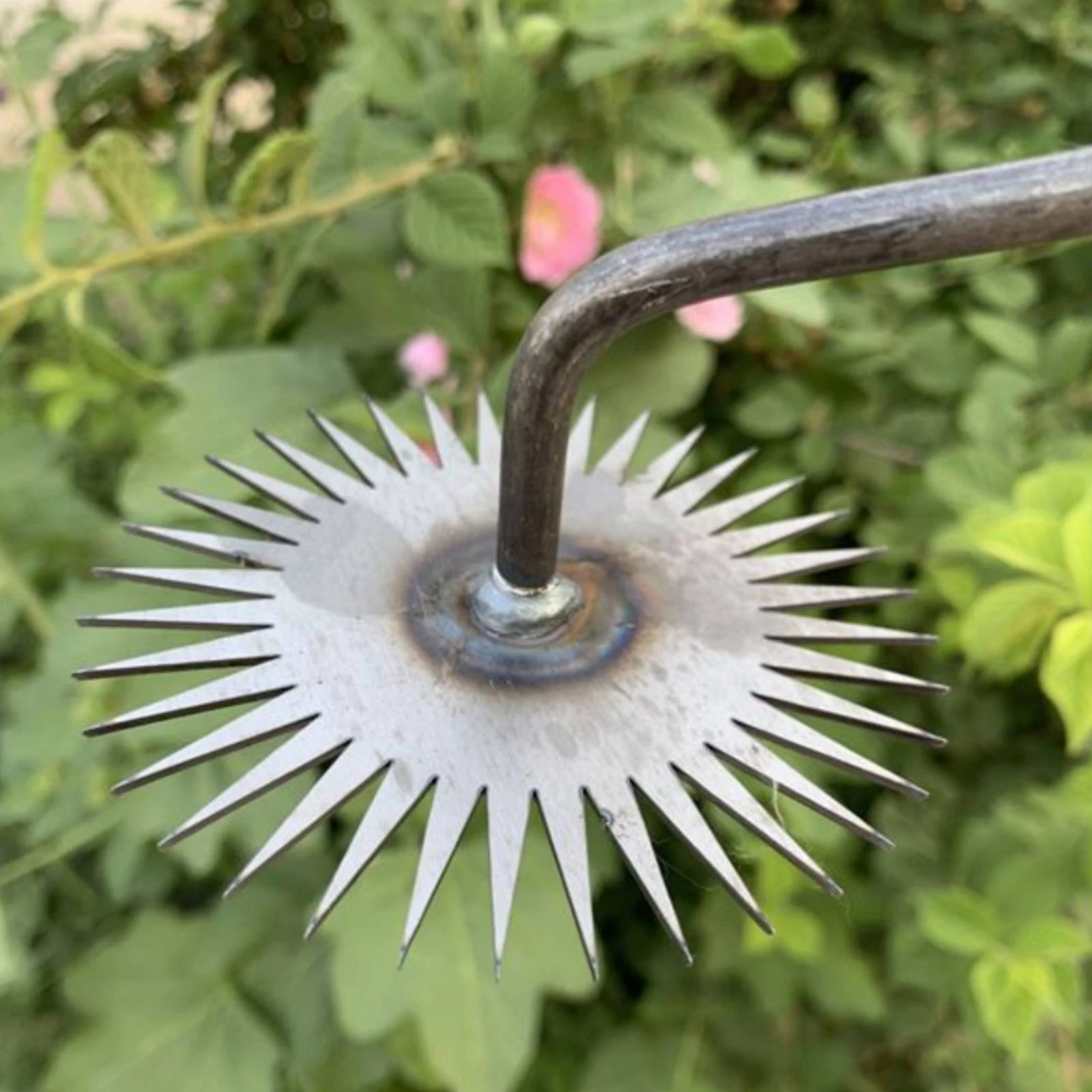Sunflower Weeding Tool Convenient Hand Weeder with Toothed Head Serrated Weeding Tool Compact Hand Weeder Lightweight