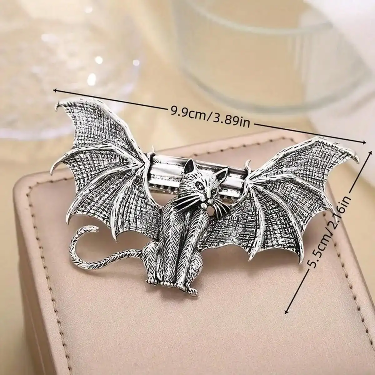 1pc Gothic Flying Cat Hair Clip - Vintage Alloy Barrette For Women, Perfect For Halloween & Cosplay