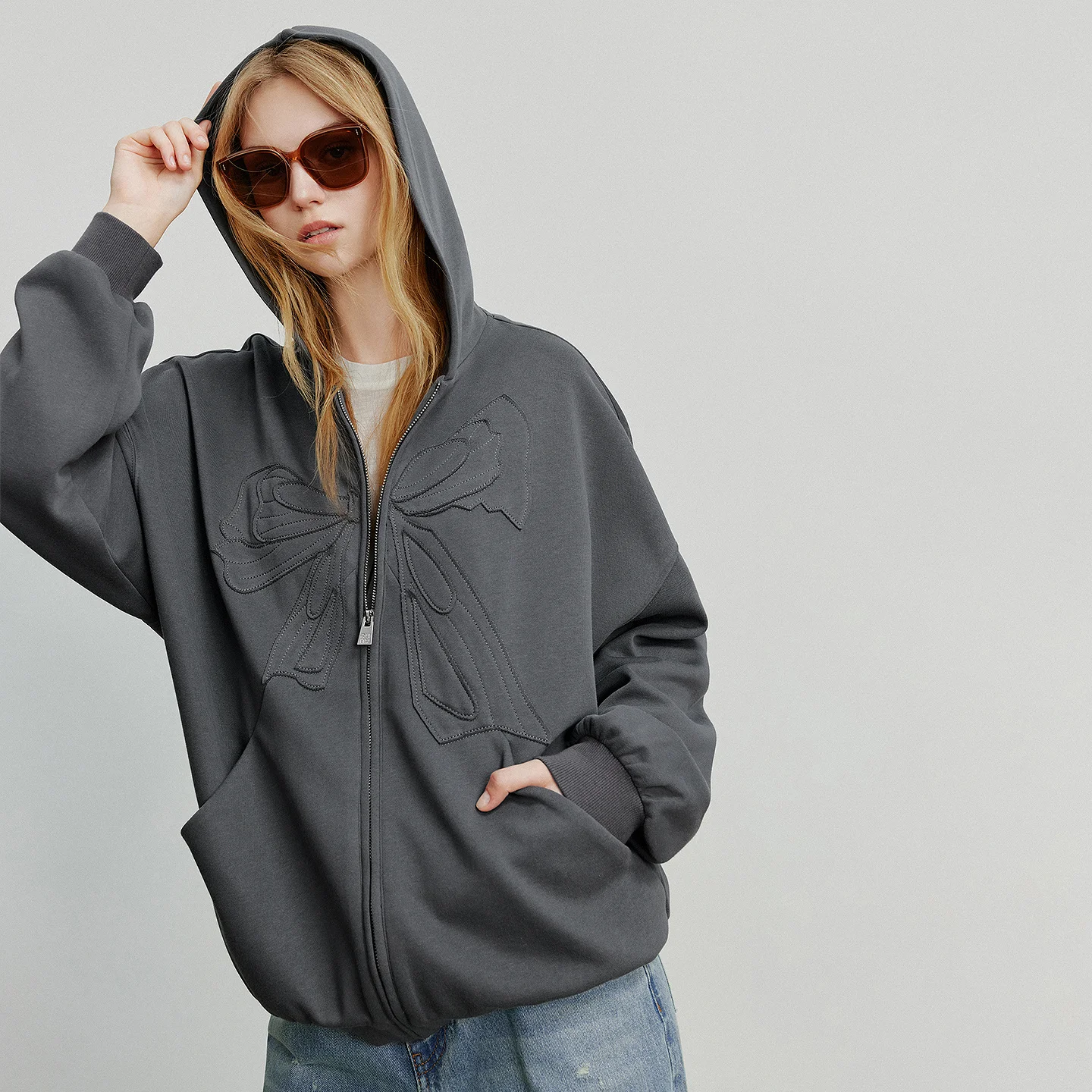 TOYOUTH Felpa con cappuccio da donna 2025 Autunno Nuovo Bowknot Chiusura con cerniera Sport Giacca cardigan casual Grigio scuro