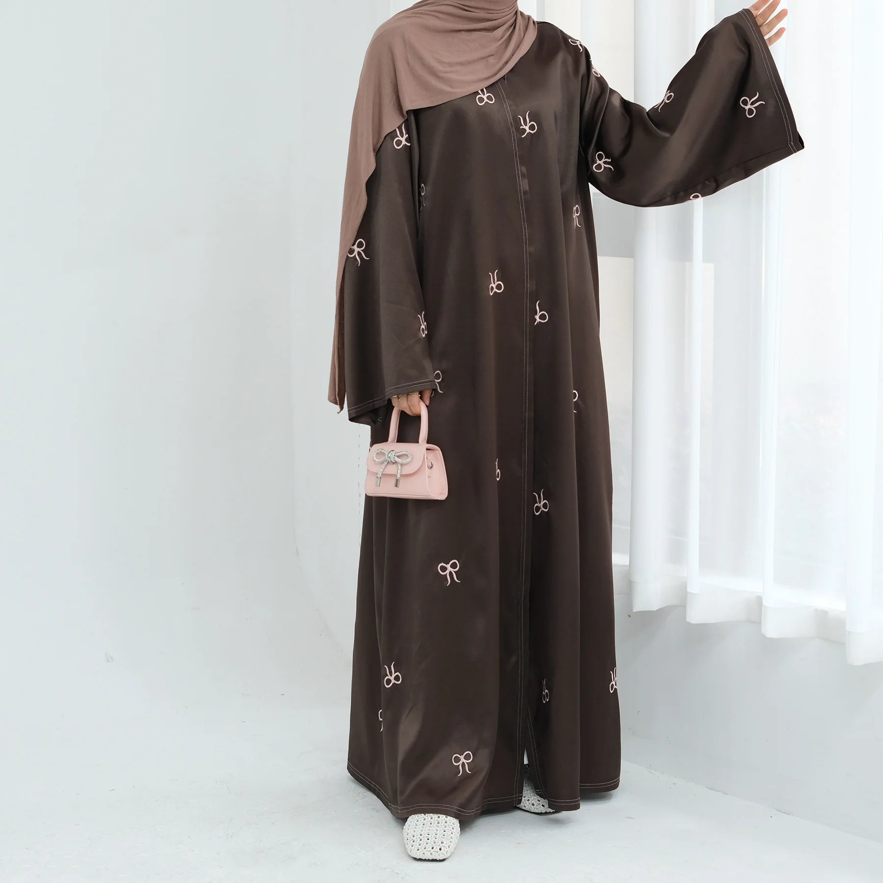 Female Muslim Dress Cardigan Islamic Clothing Satin Open Abaya with Embroidered Bow Wholesale for Summer Winter Made Cotton
