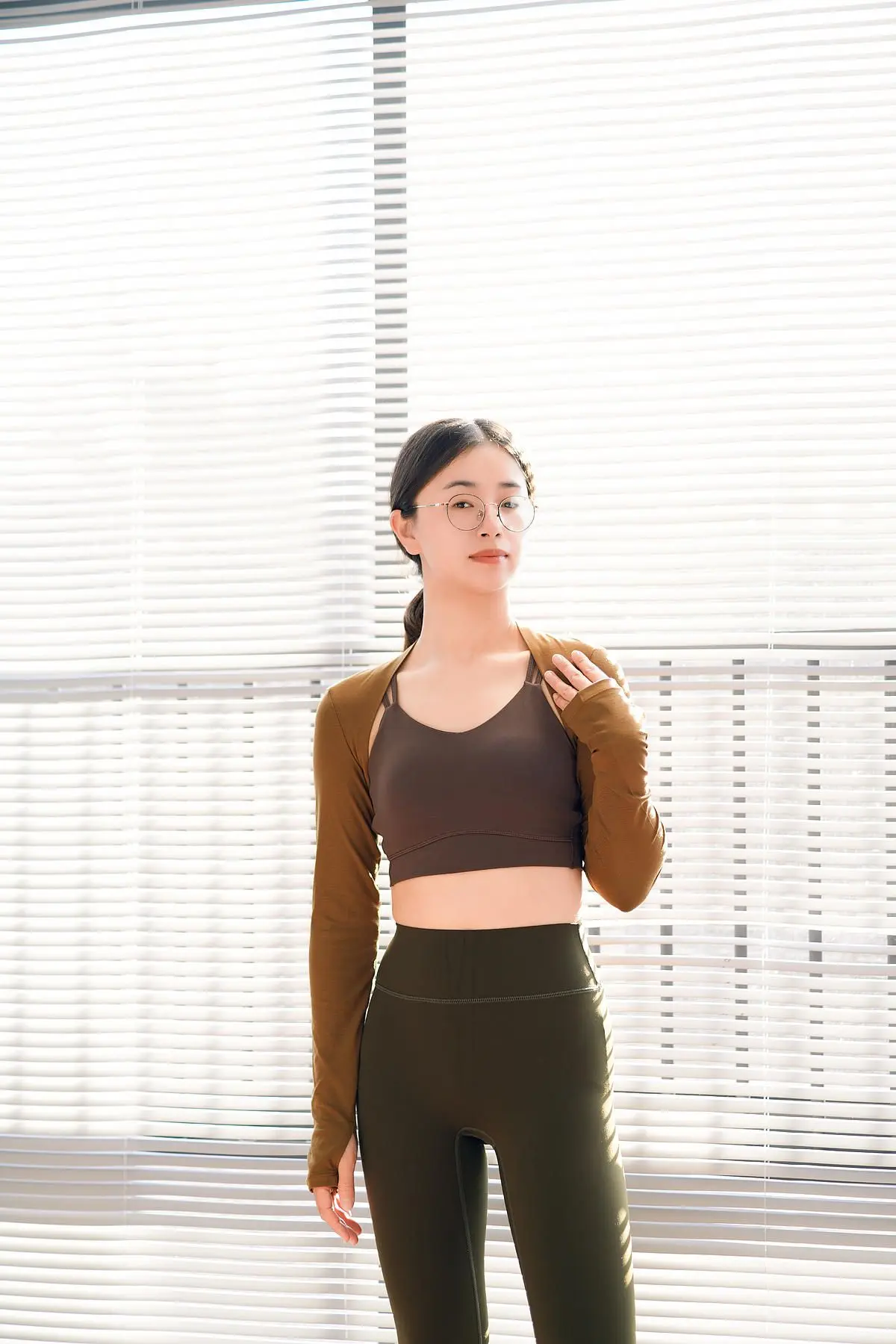 

Daimu Live Women's Summer Yoga Shawl Long Sleeve Open Shirt Sun Protection Tight Fit Short Sports Outerwear