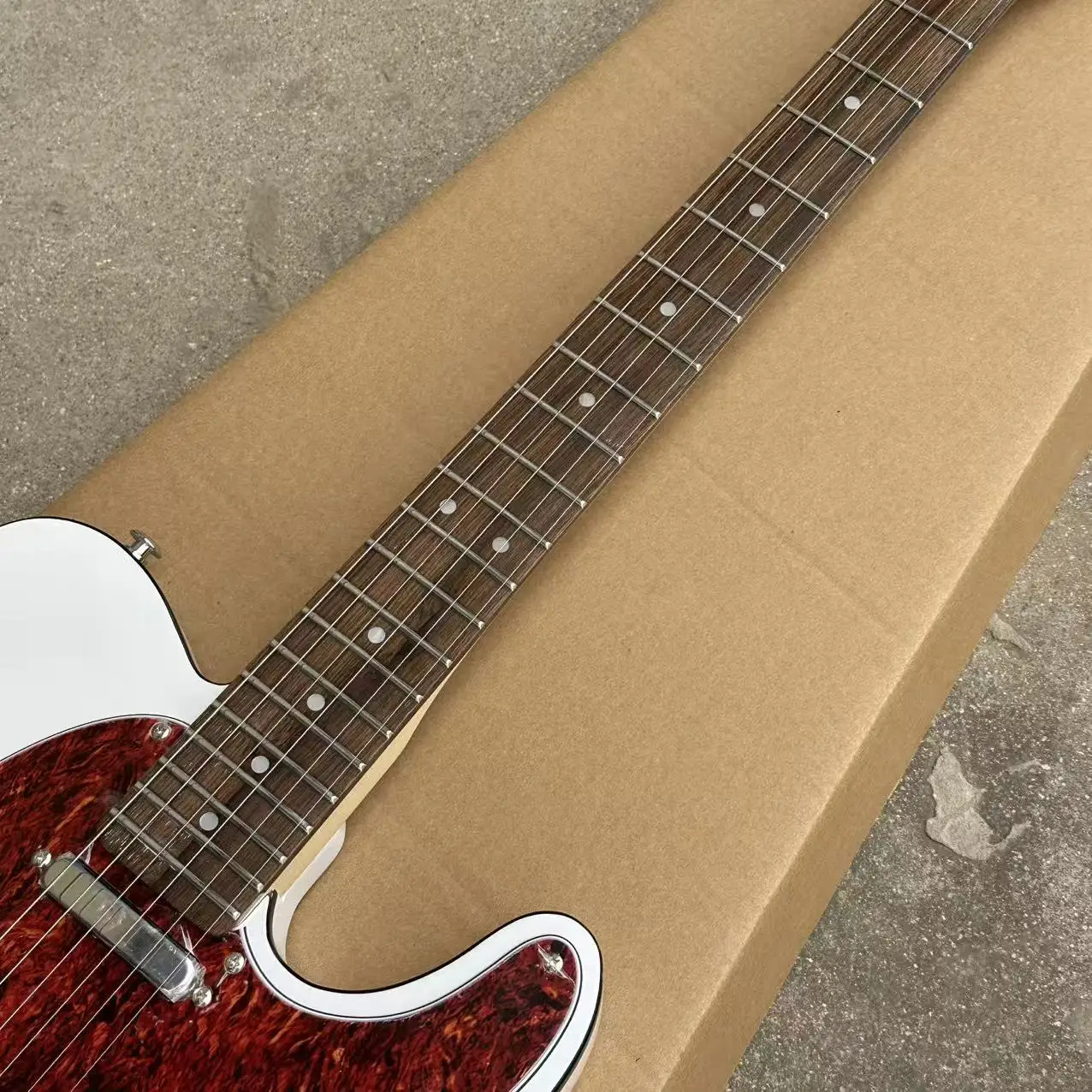 NEW White TL guitar, red pearl guard, maple fingerboard, Black binding view 3