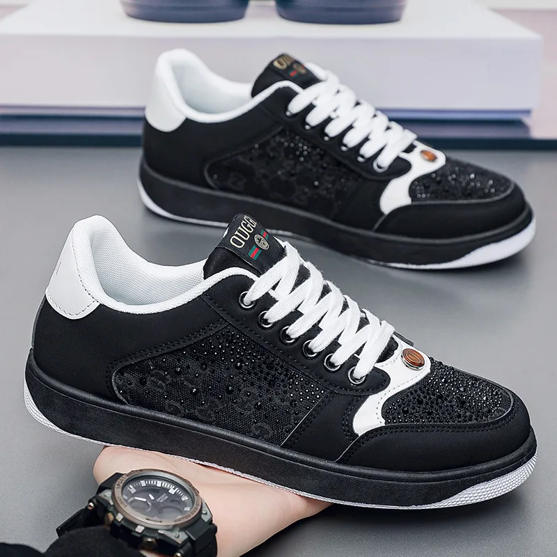 Glittering Diamond oes Breathable Canvas Sports Nightclub Casual Sneakers for Couples round Toe Low Heel Summer Season