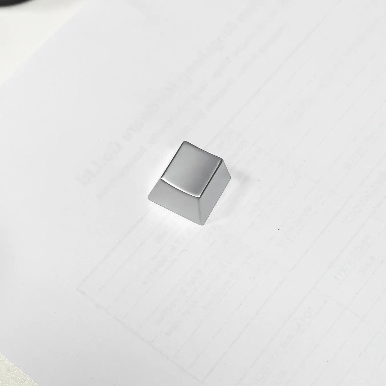 

Manufacturer hot-selling mechanical keyboard metal keycap single computer keyboard key cap silver original high zinc alloy