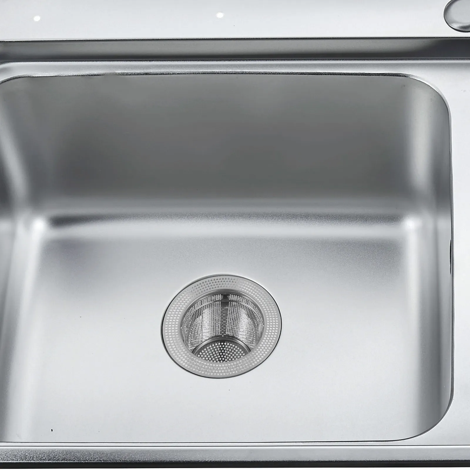 

Professional Grade Stainless Steel Sink Strainer for Kitchen Sink Metal Drain Basket Filter Blocks Food Scraps Hair Prevents