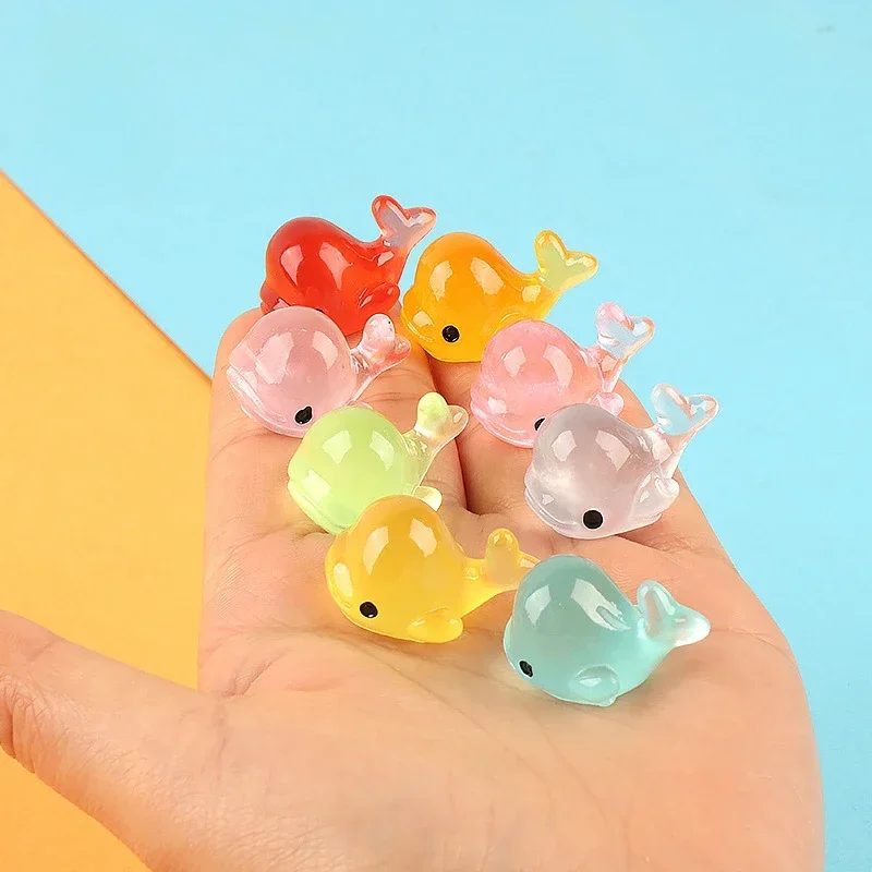 10pcs 3D Kawaii Resin Transparent Whale Luminous Miniatures Mini Figurines for Crafts Accessories DIY Scrapbooking Embellishment