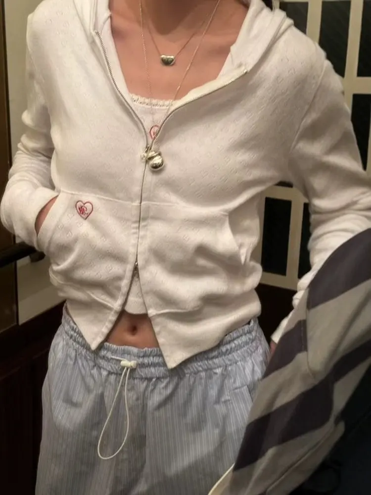 

Новая осенняя толстовка 2025 года в стиле Донгдэймун с вышивкой в виде сердца, на молнии, свободного кроя, длинный рукав, хлопок, однотонная.