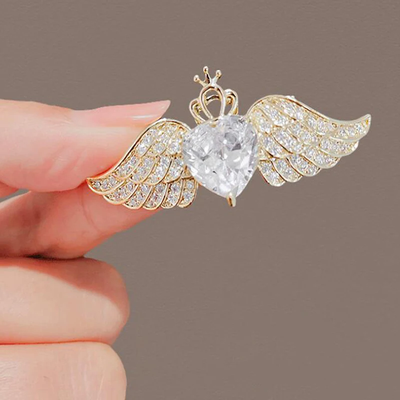 Fashion Rhinestone Bee Shaped Brooches For Women Clothing Coat Jewelry Accessories Gifts