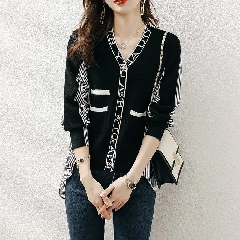 Streetwear Striped Loose Asymmetrical Shirt Spring Autumn Single-breasted Female Korean Chic V-Neck Letter Casual Pockets Blouse