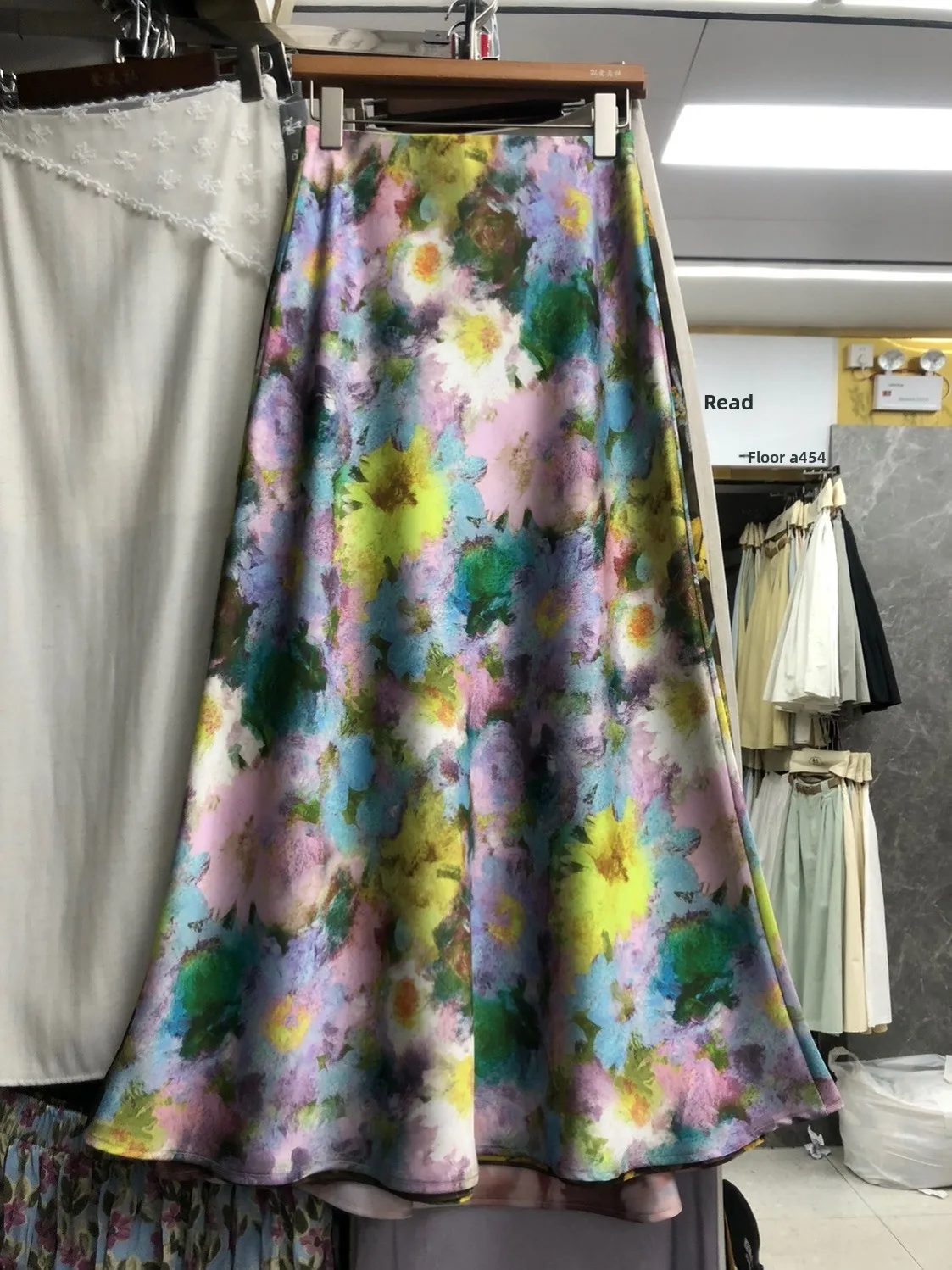 

Весна 2024, новая женская длинная юбка трапециевидной формы, облегающая атласная юбка-миди с цветочным принтом и высокой талией, дизайн Faion