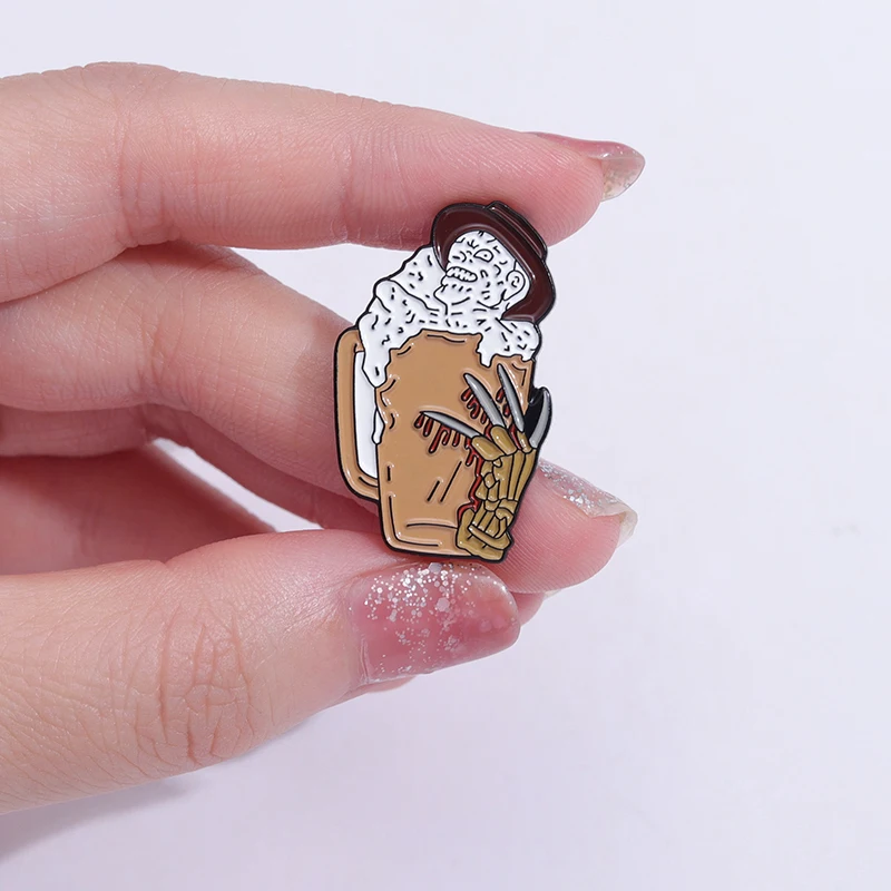 Alfileres esmaltados personalizados, broches de helado de cerveza y café, insignias de solapa, joyería gótica Punk, regalo para amigos, cara de fantasma, grito