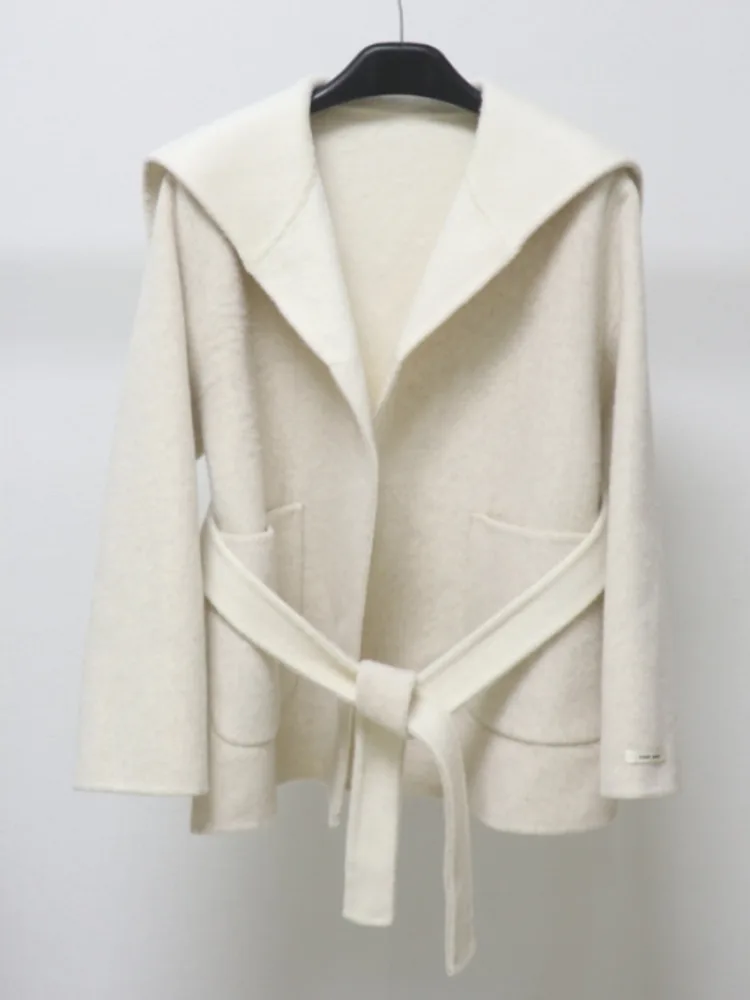 ZMEENNA エレガントな女性のベージュウールブレンドショートコートデザインスタイリッシュで暖かいアウタージャケットとタイベルト ZM3871