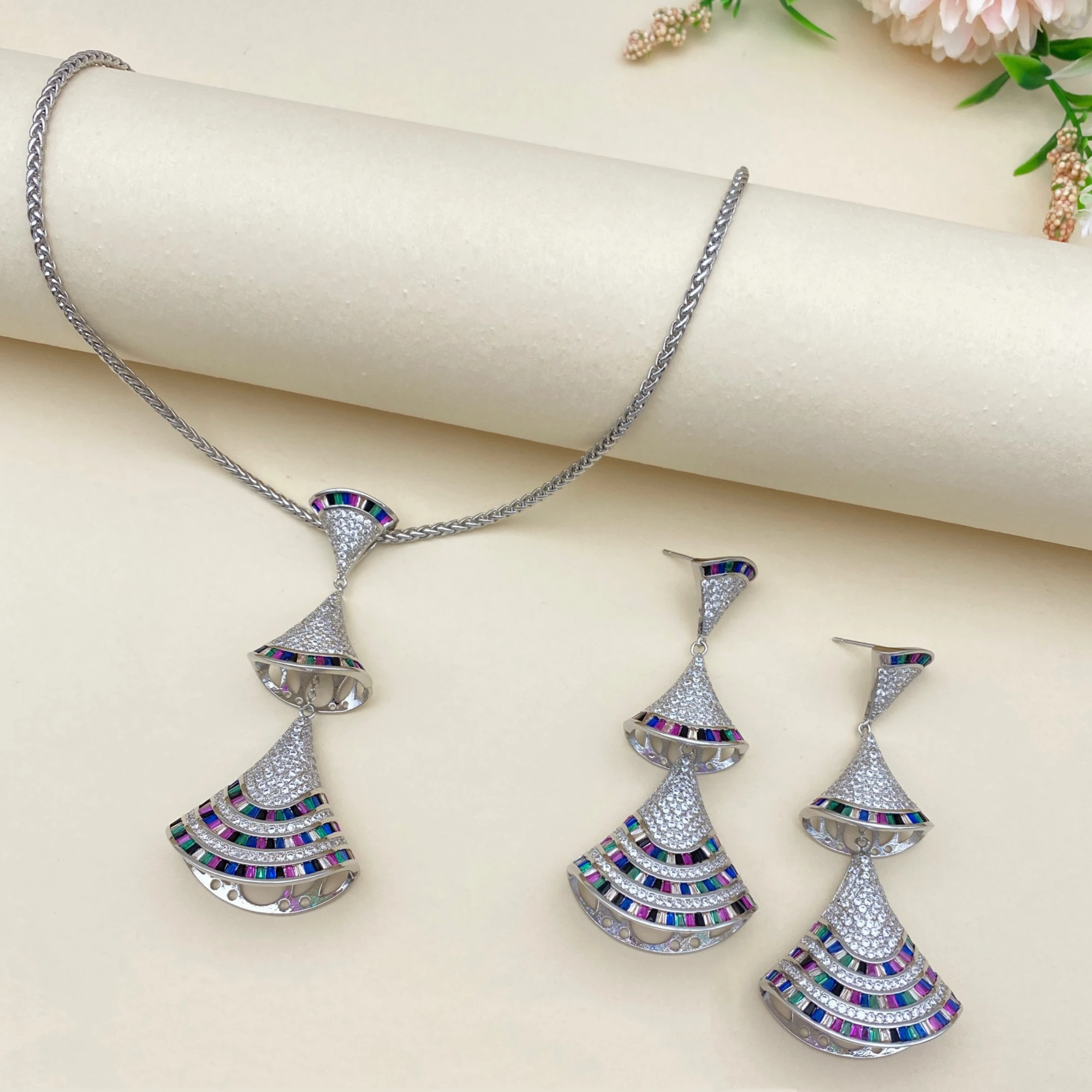 

Flora Luxury Zircon Hollow Bell Necklace Earrings Set Fashion Dubai Jewelry Gift for Women Day Gift box