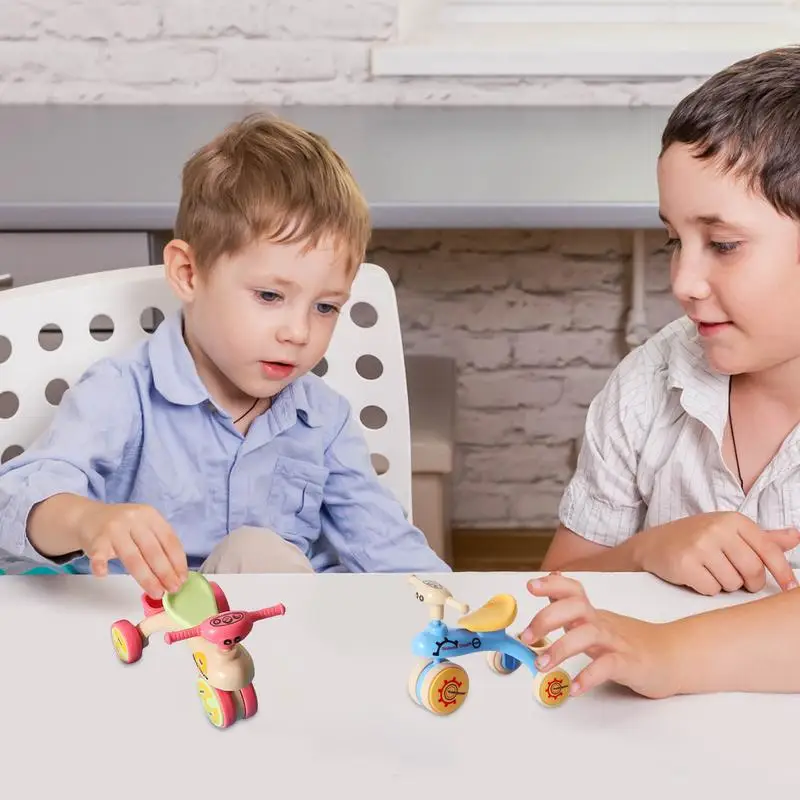 Triciclo de juguete, modelo de ensamblaje, triciclo de juguete, triciclo de inercia creativo, vehículo de empuje y Go para niños y niñas, juguetes de habilidades motoras finas