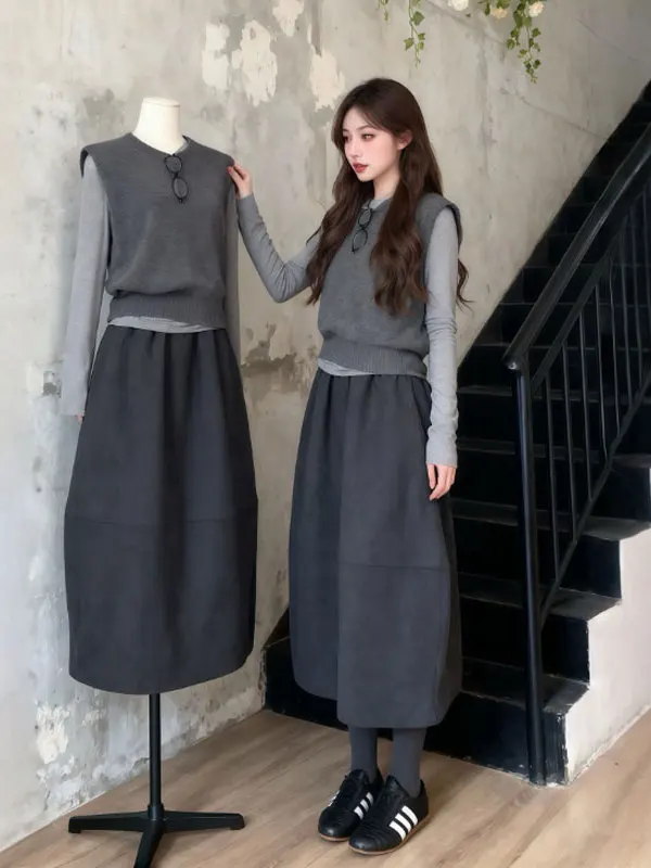 

Корейский комплект из двух предметов: уникальный красивый жилет и юбка. Новинка осенне-зимнего сезона. Удобный, теплый и стильный.