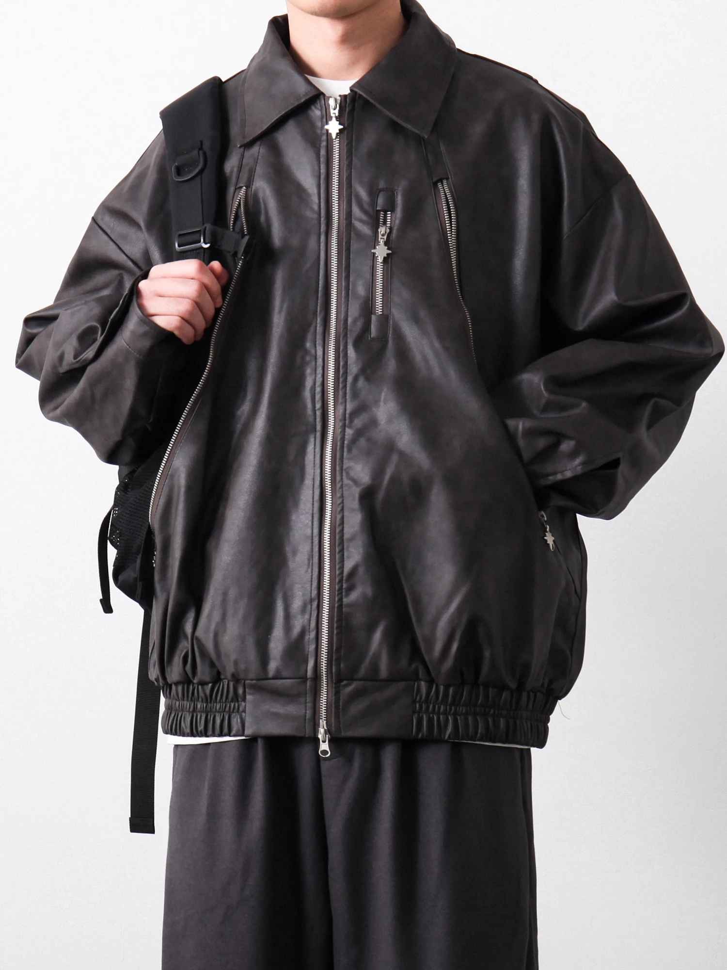 

Ретро американская молния из искусственной кожи Байкерская куртка Мужская повседневная модная рабочая одежда Пальто с несколькими молниями Высококачественная сенсация