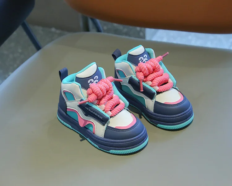 2026 Neue Kinder-Sportschuhe für Frühling und Herbst – Trendige High-Top-Freizeitschuhe für Jungen und Mädchen – Modische Dopamin-Laufschuhe – Detail 12