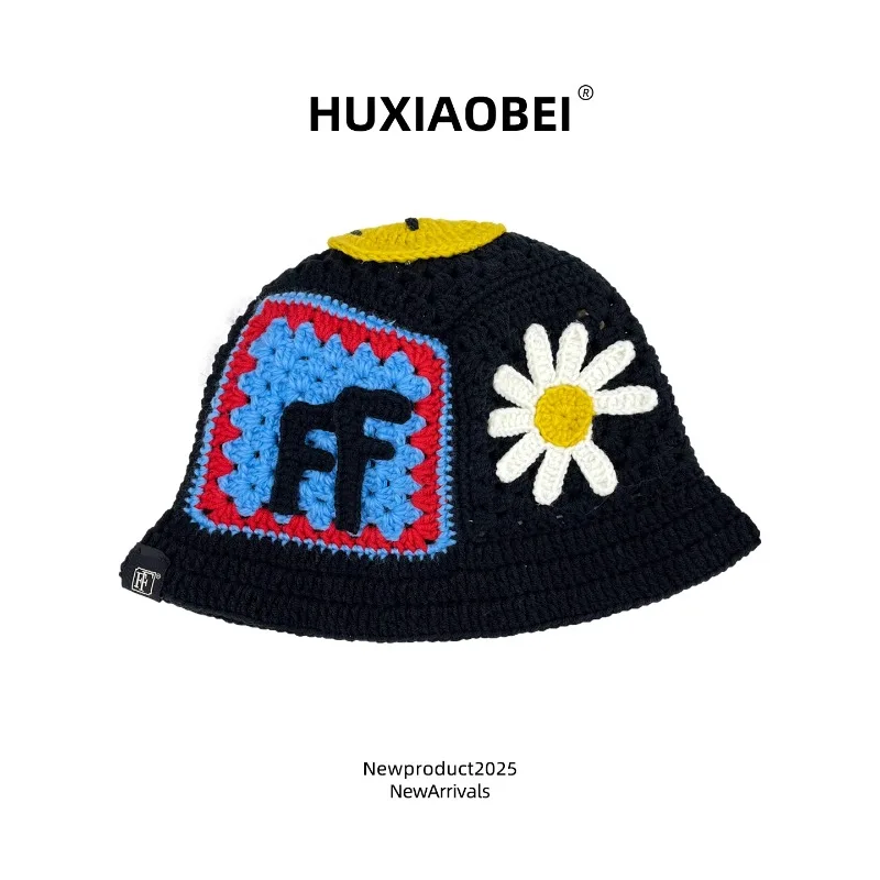 Korean Handmade Crocheted Flower Bucket Hat Women Spring Summer Travel Big Size Smile Face Personalized Knitted Bucket Hat view 2