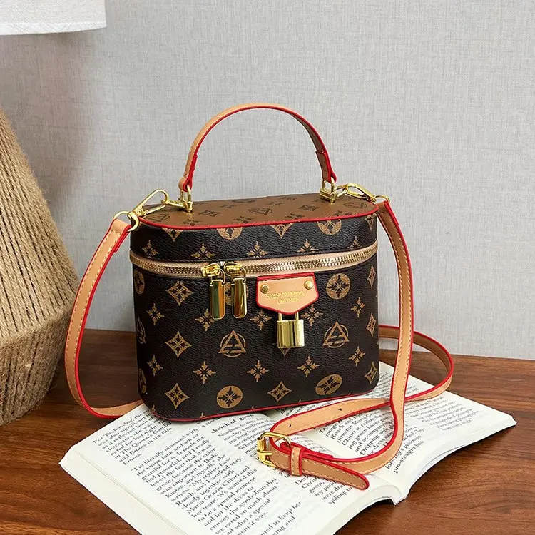 Retro Elegant Diaper Bag For Women Luxury Crossbody Handbag Designer Minimalist Vintage Large Capacity Leather Tote Bag