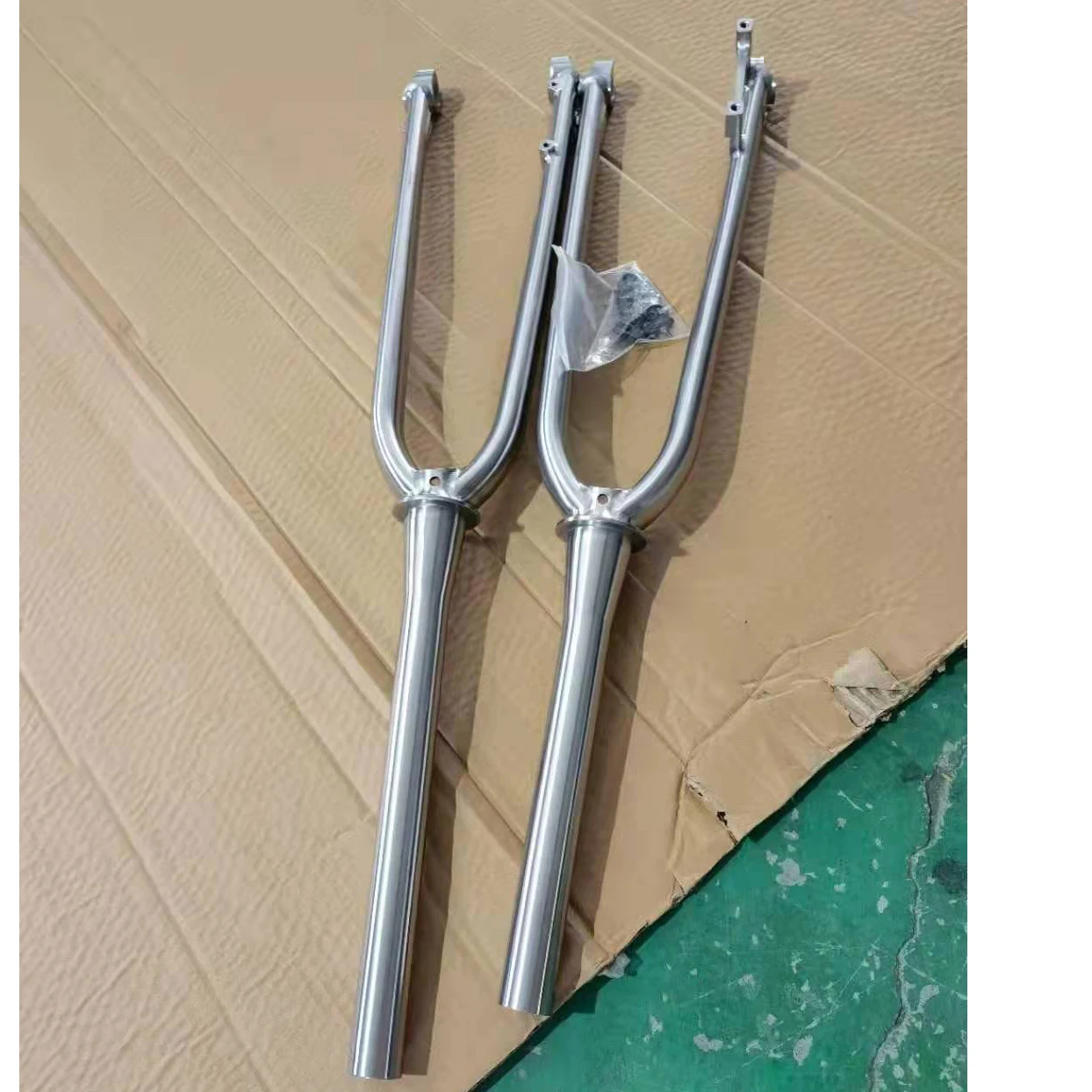 Titanium Front Fork with Disc Brake, Gravel Road Bike, Flat or Post Mount Bicycle Parts, Customized Available