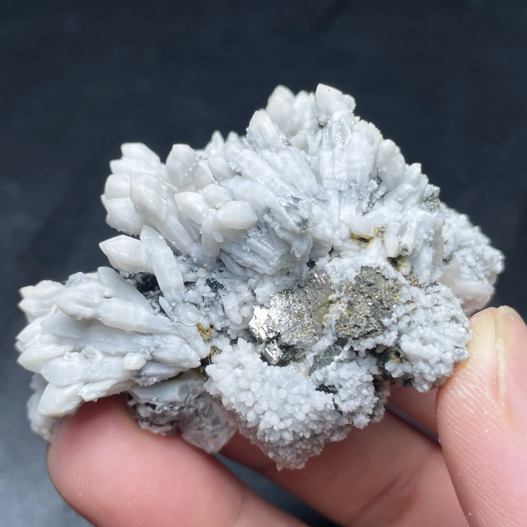 Natural Inner Mongolia Candle Crystal Cluster Healing Stone Teaching Specimen Home Decor DS1-10