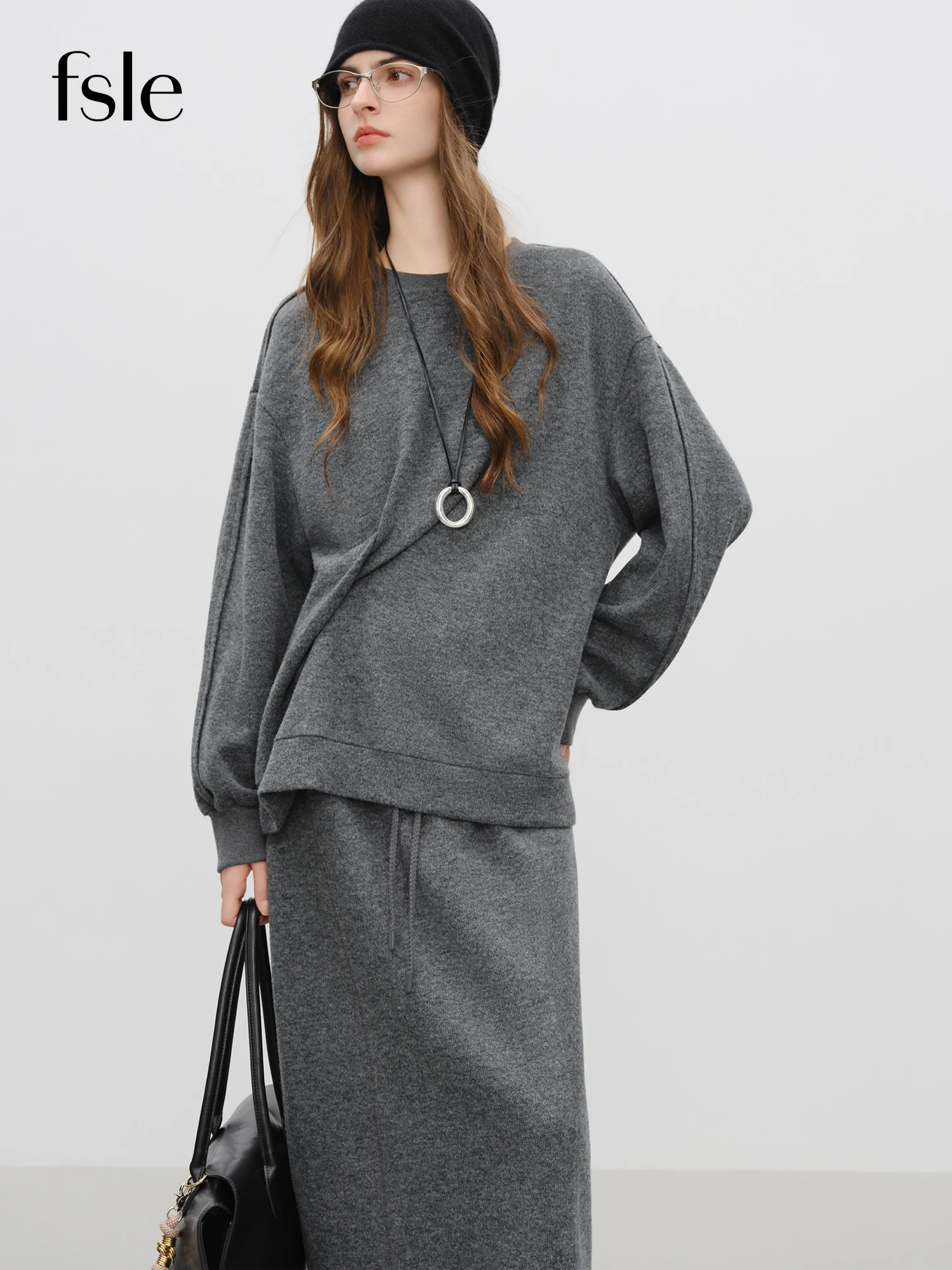 

FSLE【Премиум-серия】Женский костюм-свитшот с круглым вырезом, зима 2025, новый стиль, простые длинные юбки, комплекты Ins Casual