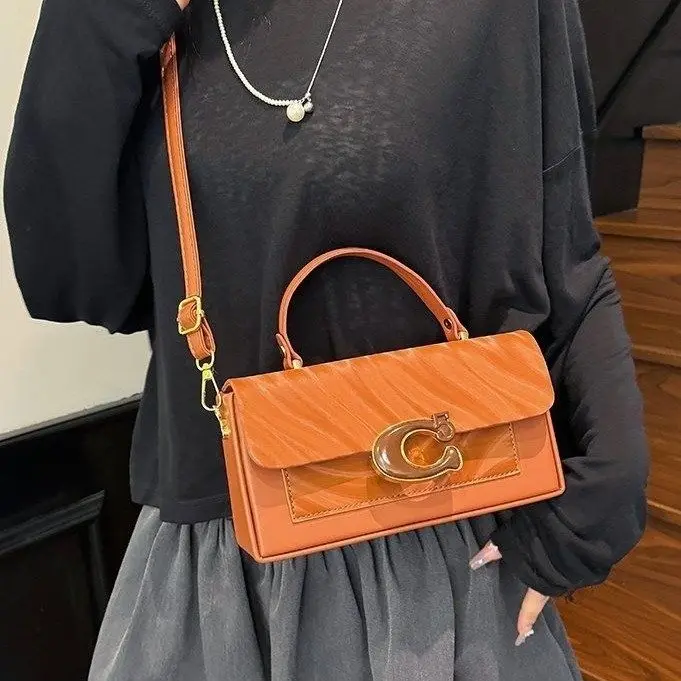 

2025 New Retro Women's Bag - Stylish Versatile, Crossbody Handheld Premium Shoulder Bag