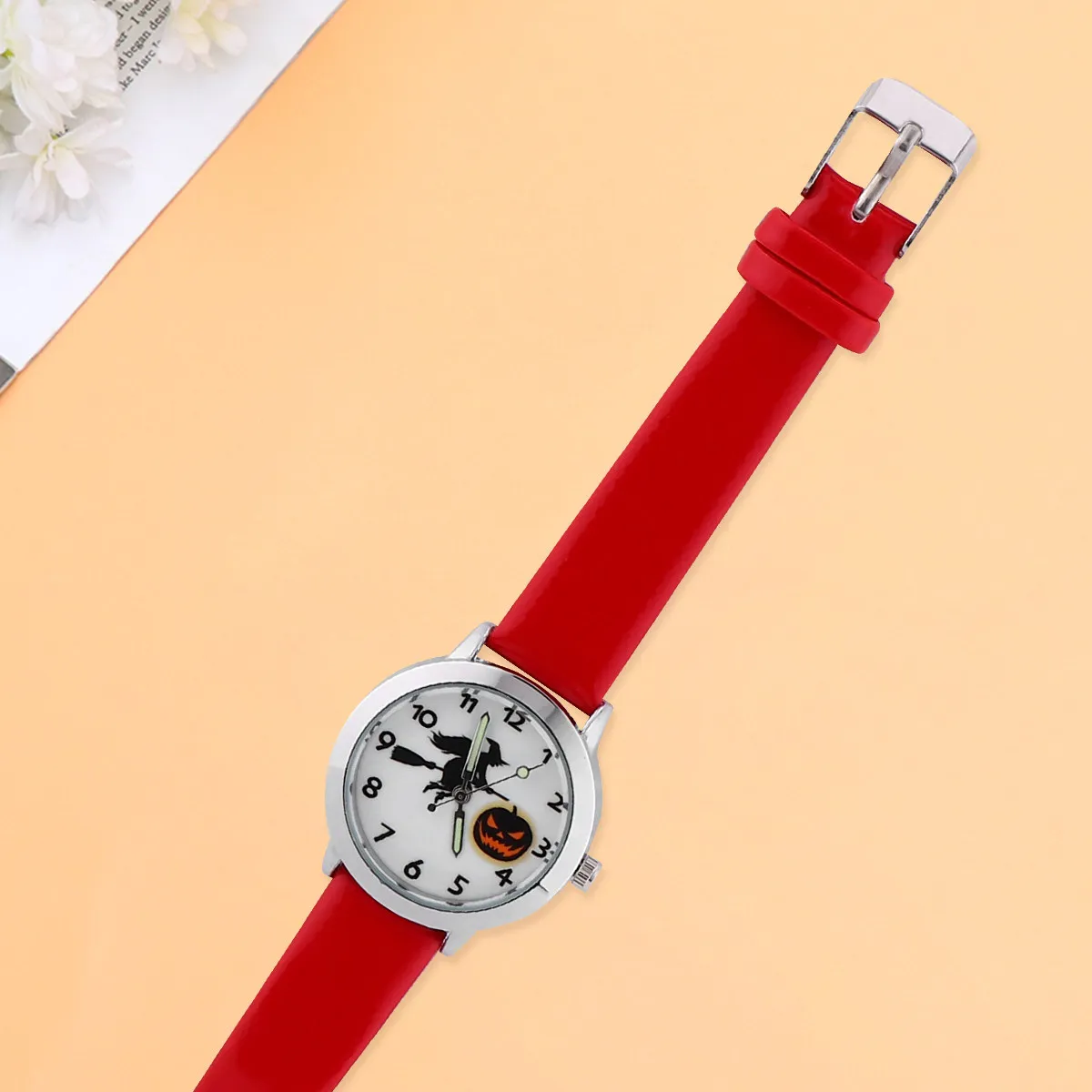 

1 шт. Детские часы с Хэллоуинской тематикой: ведьма, тыква, фонарь, светящиеся стрелки, наручные часы для детей и студентов, светящиеся в темноте, кварцевые
