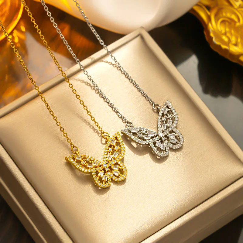شخصية الفولاذ المقاوم للصدأ فراشة قلادة ، سلسلة الترقوة رائعة ، مجوهرات رومانسية بيضاء ، والأزياء الكلاسيكية